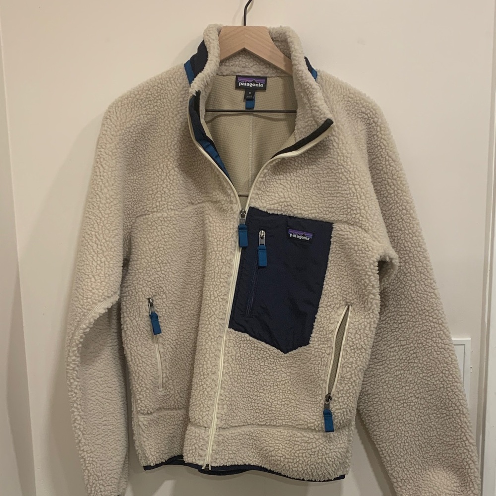 Patagonia Beige and Navy Fleece Jacket